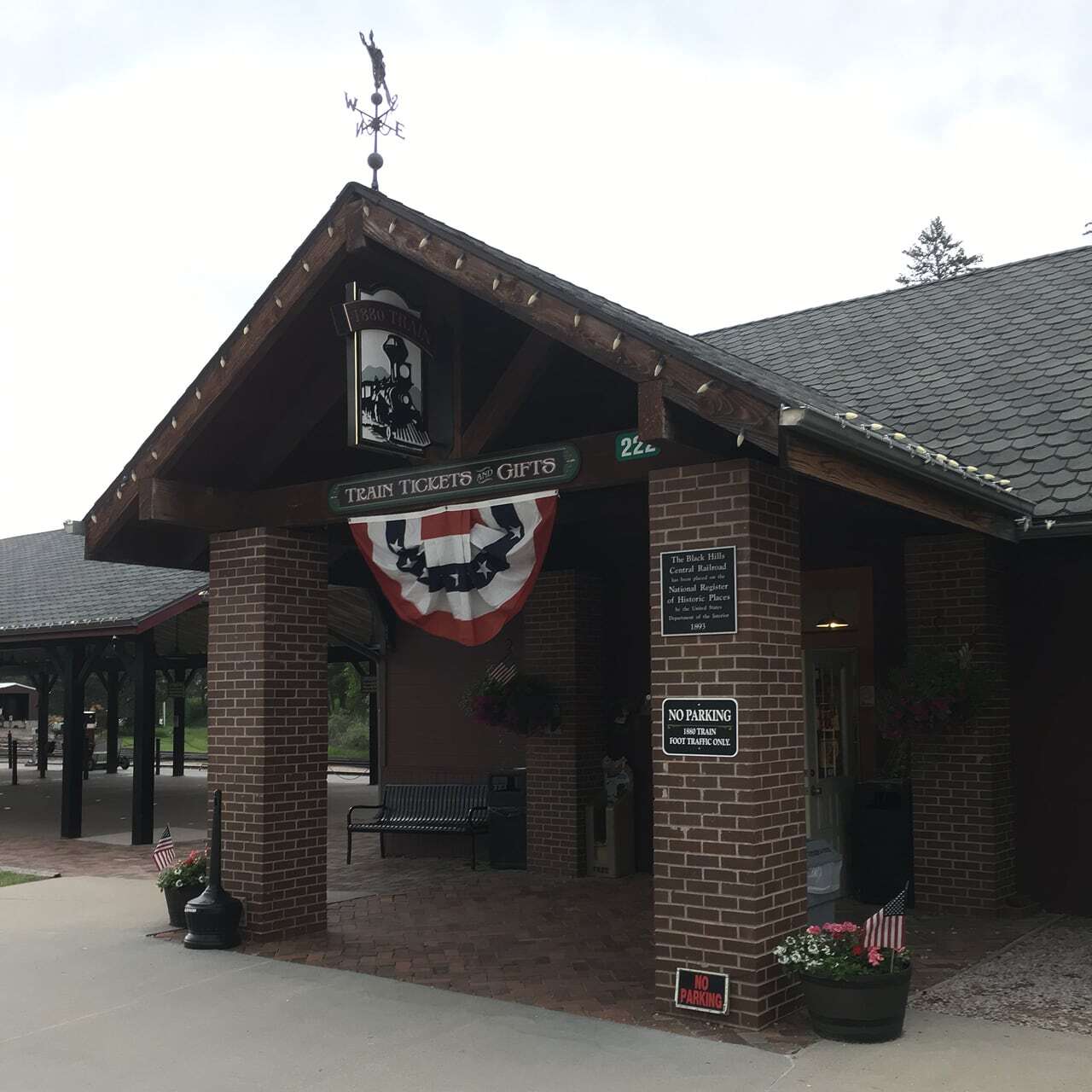 Exterior of the Hill City train station